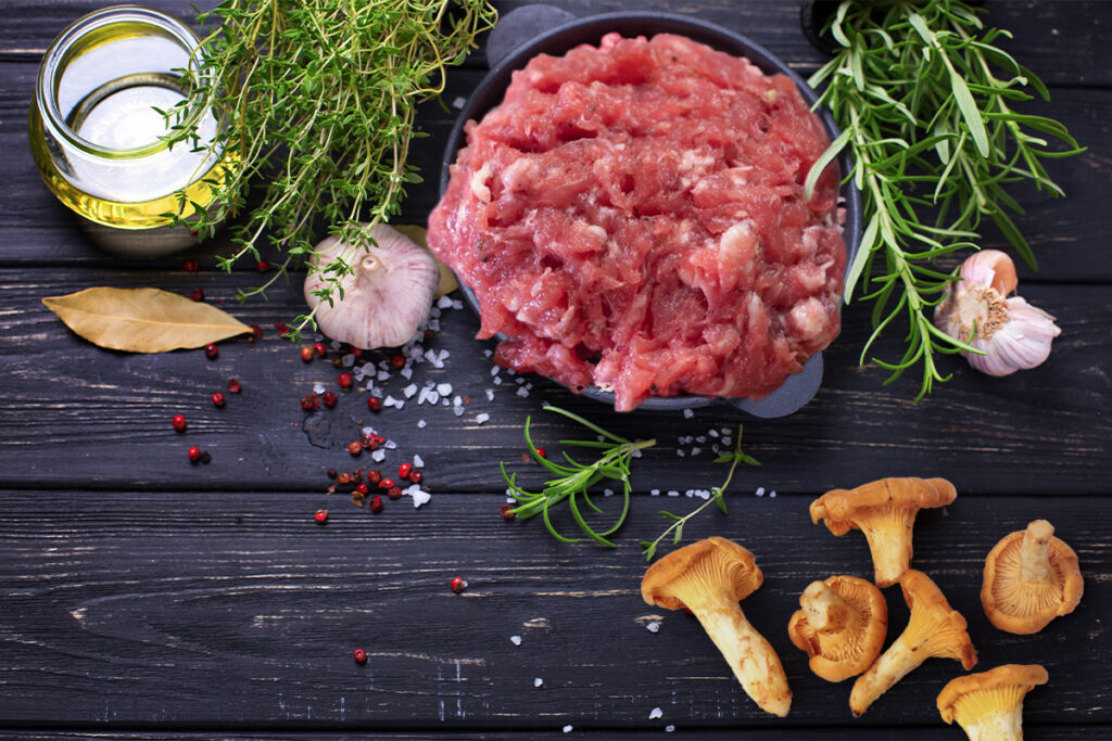 Longaniza esparracada con setas